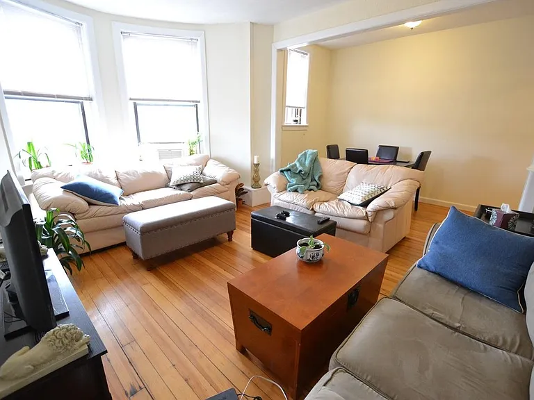 1950 Beacon St #1 — Photo 6