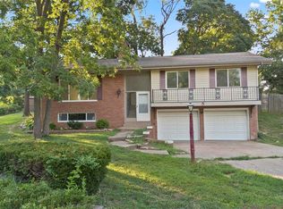 5 High Forest Dr, Swansea, IL 62226