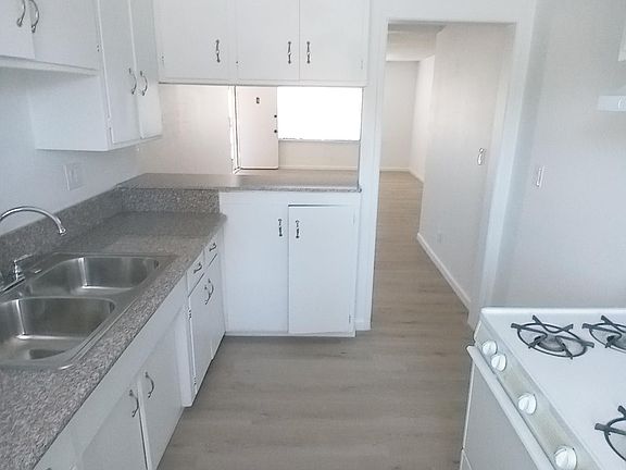 5th image of 170 S Avenue 53 #8