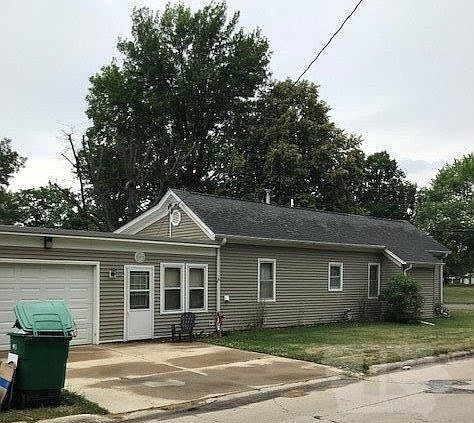 2nd image of 426 N Madison St