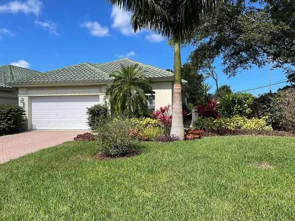 870 Vistana Cir, Naples, FL 34119