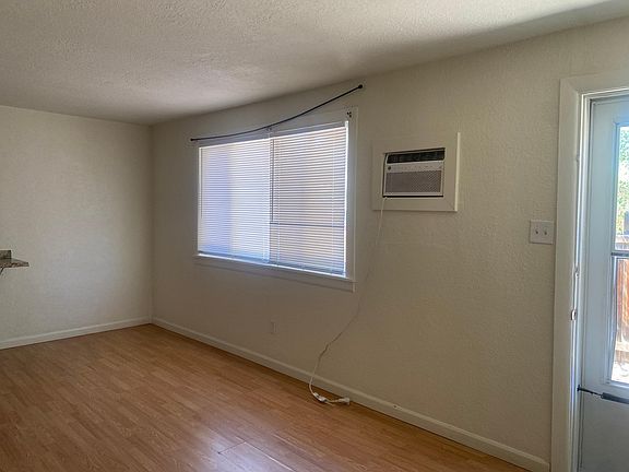 4th image of 513 N Fountain Ave #2