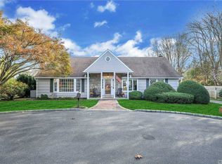 169 S Gillette Ave, Bayport, NY 11705