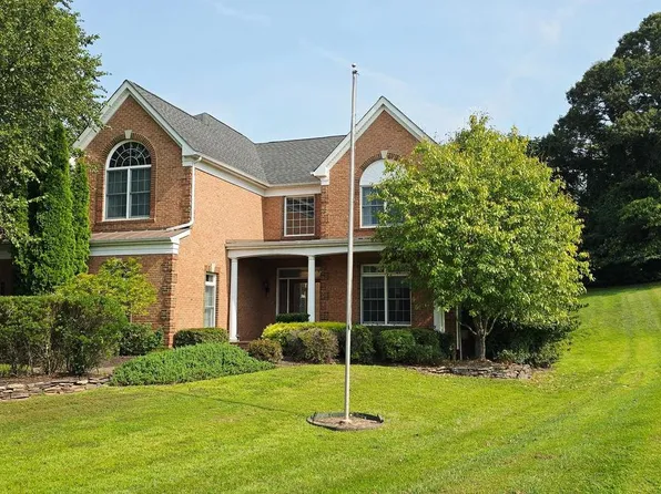 4204 Rolling Paddock Dr, Upper Marlboro, MD 20772