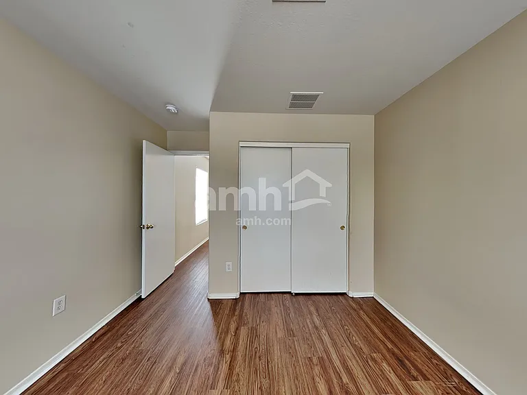 4105 W Irwin Ave — Photo 22