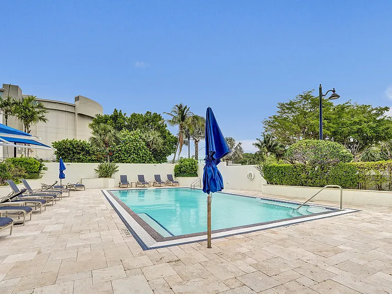 3000 E Sunrise Blvd #14F — Photo 59