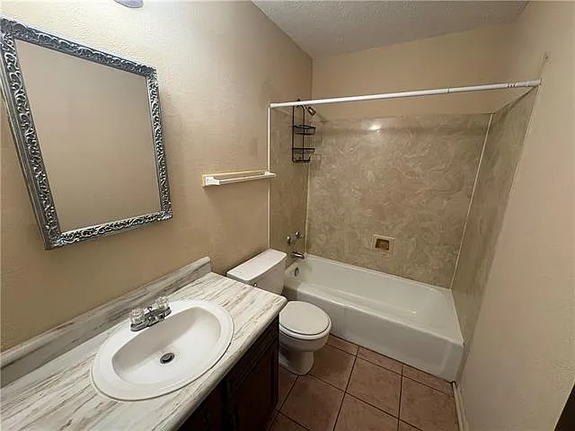 320 W Liberaux St #B — Photo 4