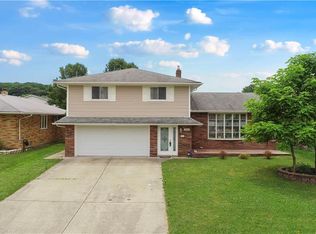 5809 Laurent Dr, Parma, OH 44129