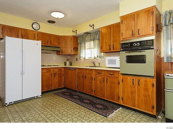 5th image of 11633 Norgate Dr