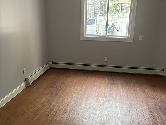 2nd image of 467 Beach 22nd St #1