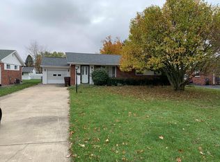 1034 Lynwood Ave, Circleville, OH 43113