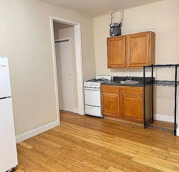 509 W 189th St #3D — Photo 2