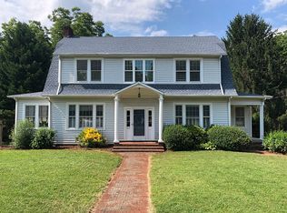 202 W 8th St, Newton, NC 28658
