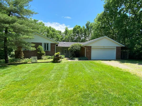 2700 Myeerah Trl, West Liberty, OH 43357