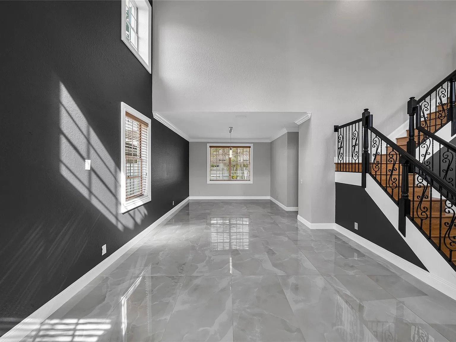 4 bed, 2.5 bath, 2730 sqft, $6,200 — Photo 4