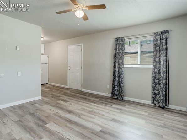 colorado-springs-colorado-13592845 picture