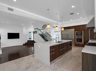 3832 Shannon Rd, Los Angeles, CA 90027