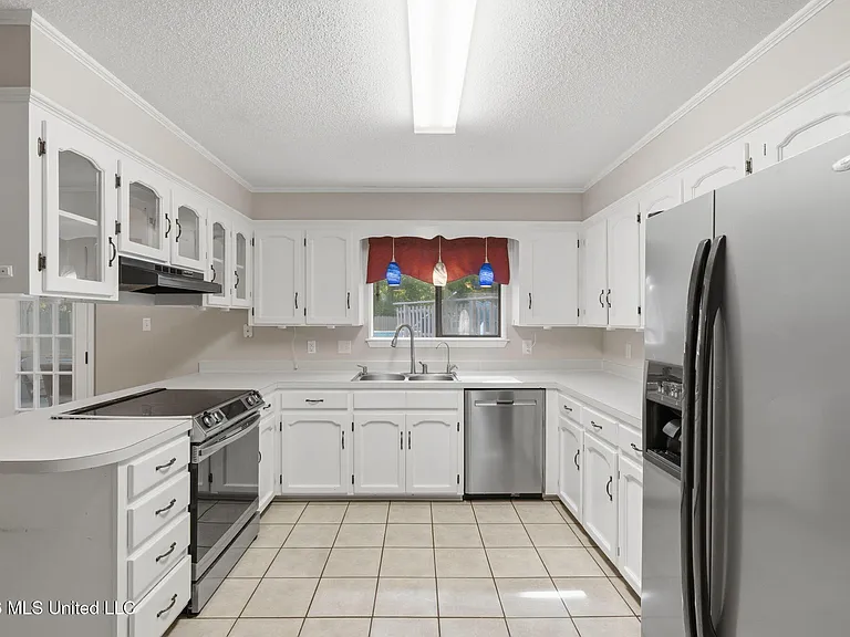 122 Booth Cir — Photo 12