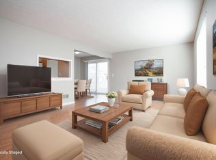 5222 Dierker Rd #D, Columbus, OH 43220