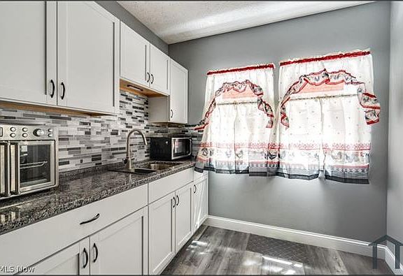 5th image of 3237 W 32nd St #1
