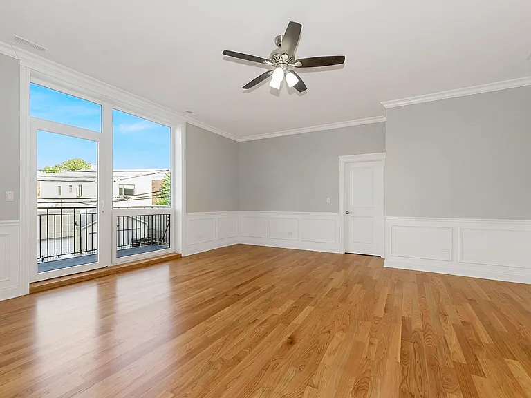 520 N Western Ave #2D — Photo 1