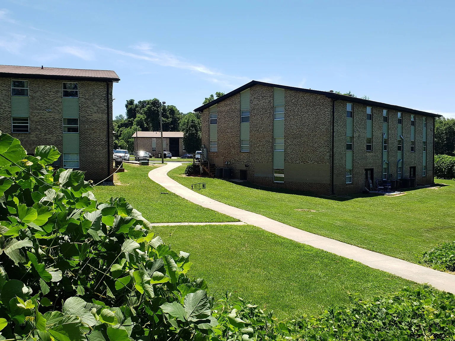 Park Hill Apartments — Photo 2