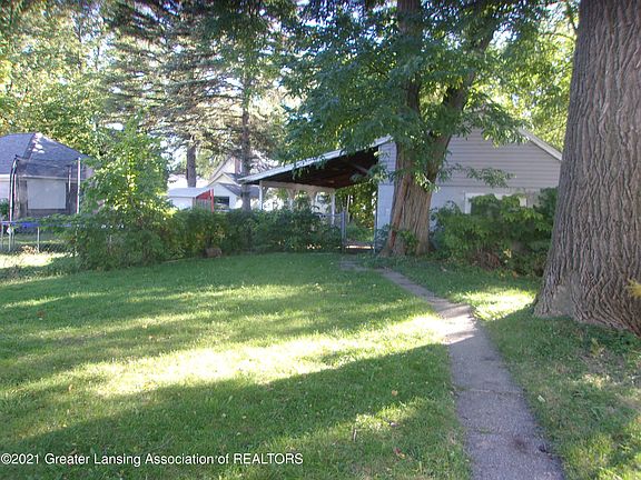 4th image of 319 S Clemens Ave