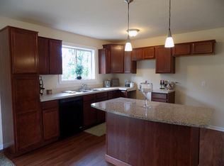 397 Green Ridge Dr, Caledonia, MI 49316