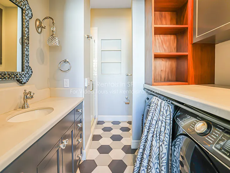 567 Waller St — Photo 8