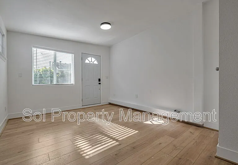822 Eaton St #B — Photo 16