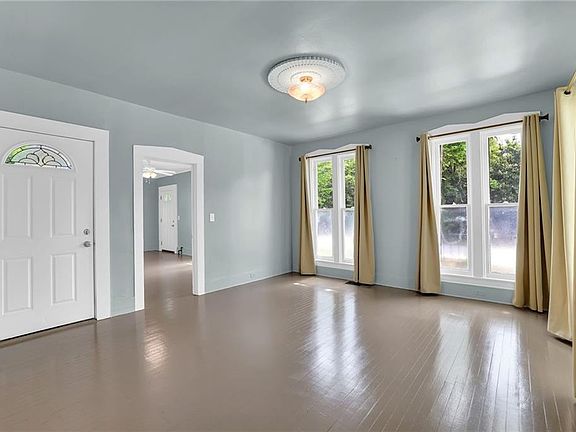 3rd image of 134 Marble Mill Rd
