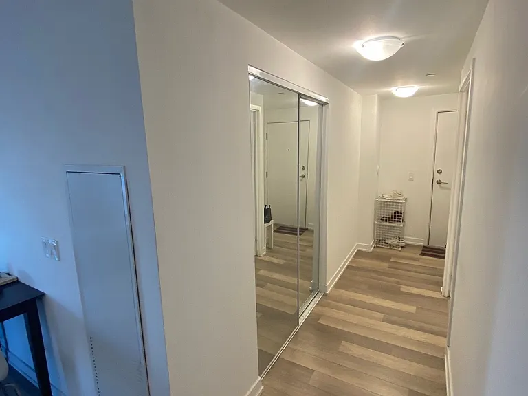 181 Huron St #803 — Photo 17