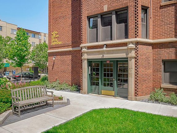 5th image of 527 W Aldine Ave #2728160