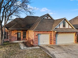 1211 E 135th St S, Glenpool, OK 74033
