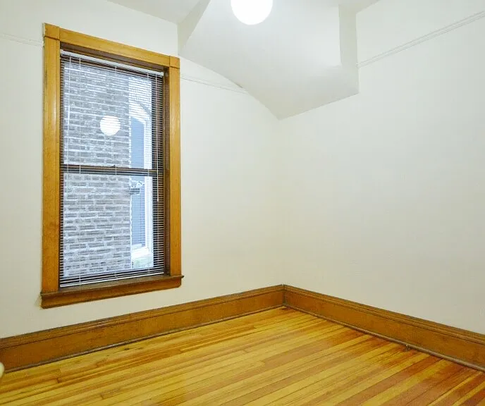 925 W Newport Ave #1 — Photo 9