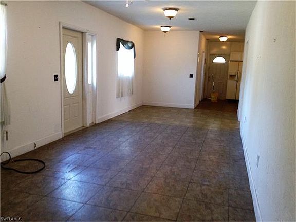 4th image of 570 Vero Ave