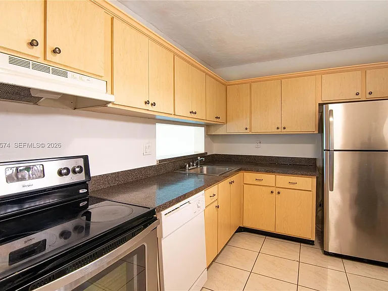 8600 SW 133rd Avenue Rd #320 — Photo 6