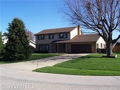2nd image of 1510 Manor Dr