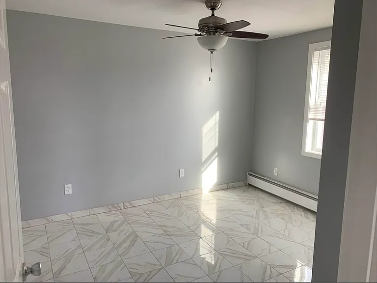 4 Ledward Ave #3 — Photo 6