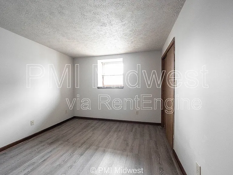 Parkway Apartments — Photo 39