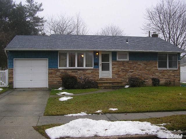 1st image of 31 Park Dr
