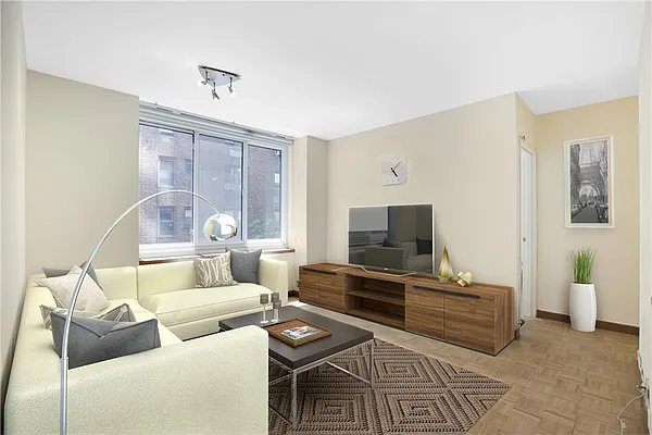 Rented by R New York | media 12