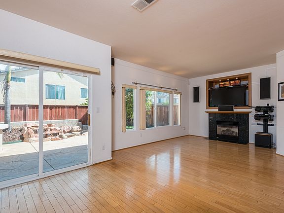 5th image of 9851 Kika Ct