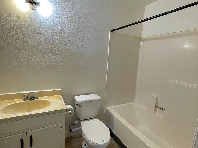 802 W 164th St #5 — Photo 3