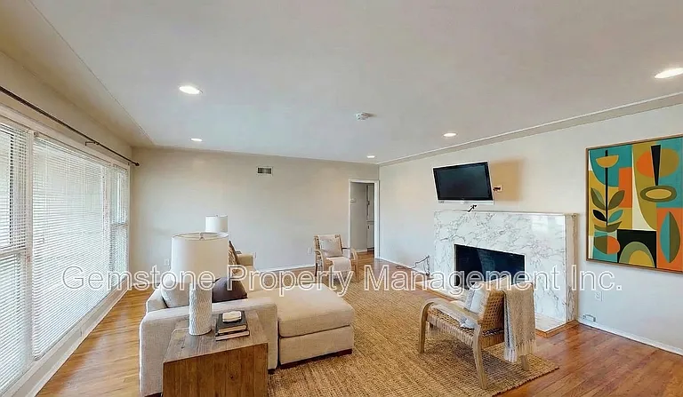 4947 63rd St — Photo 28
