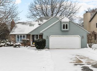 52 Springbrook Cercle Dr, Appleton, WI 54914