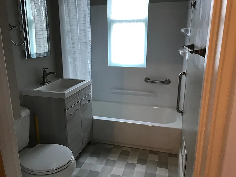 840 Spaight St #2 — Photo 7