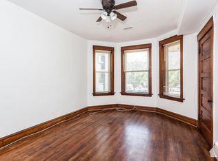 2704 N Ashland Ave #1F, Chicago, IL 60614