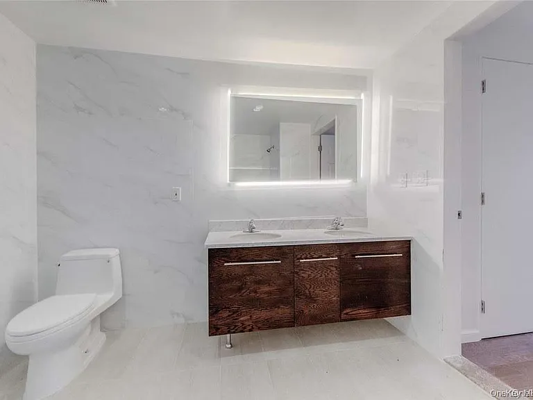 13646 41st Ave #2A — Photo 11