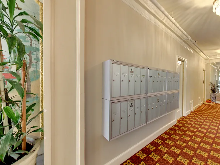 2090 Green Street (003r) — Photo 31
